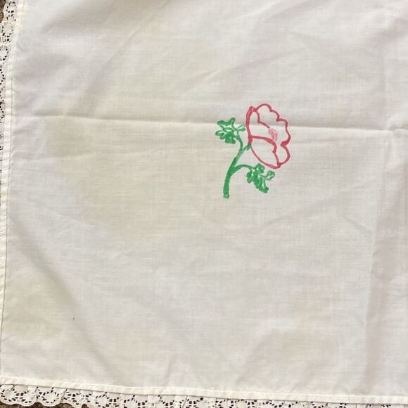 Vintage Floral Painting Table Runner Size 40”x40” - Picture 13 of 16